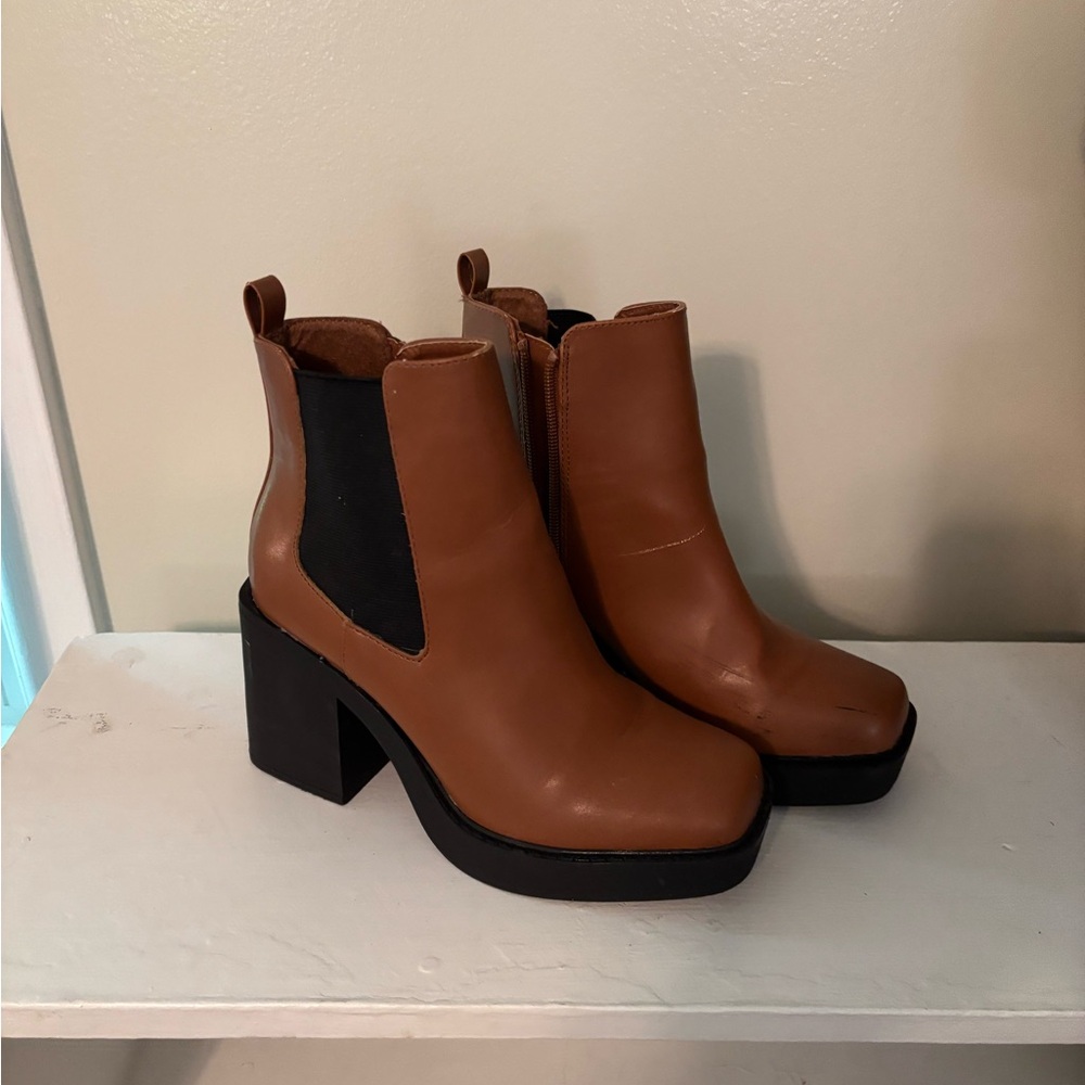 SOLD - MIA Tan and Black Heeled Chelsea Boots